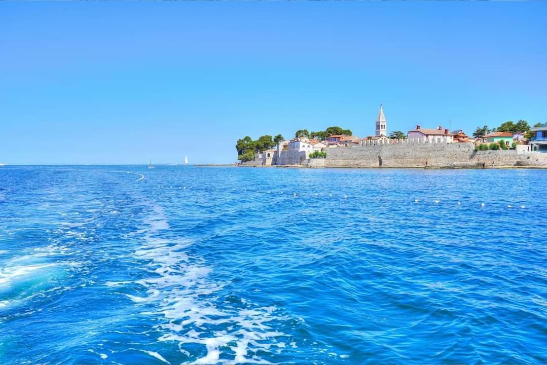 Holiday Erna - Apartments Cherry & Blue Novigrad  Exterior photo